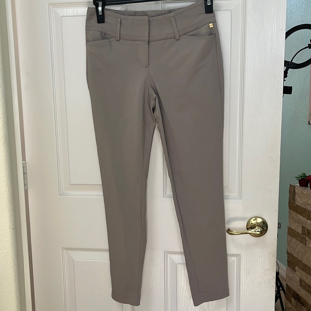 Liz Claiborne ankle pants